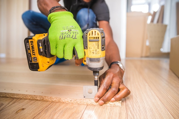 Ondernemers gaan volgens een wetsvoorstel maximaal €195 per maand betalen voor een verplichte AOV.